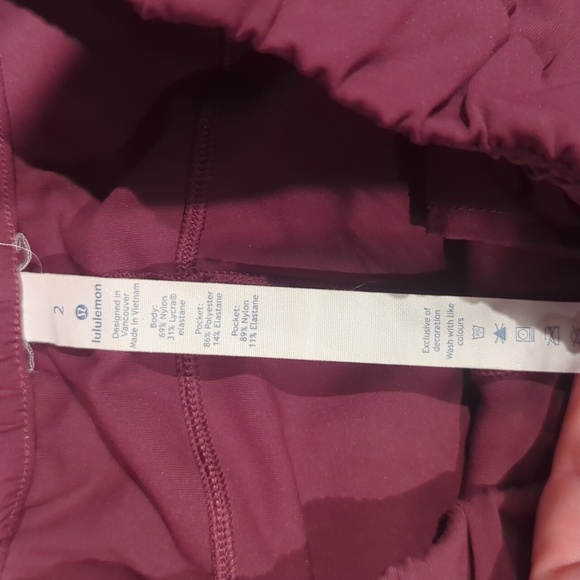 Lululemon Cropped Pant - Size 2 - Picture 2 of 5